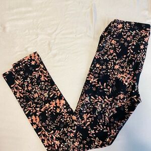 LuLaRoe Black and Pink Floral Patterned Leggings